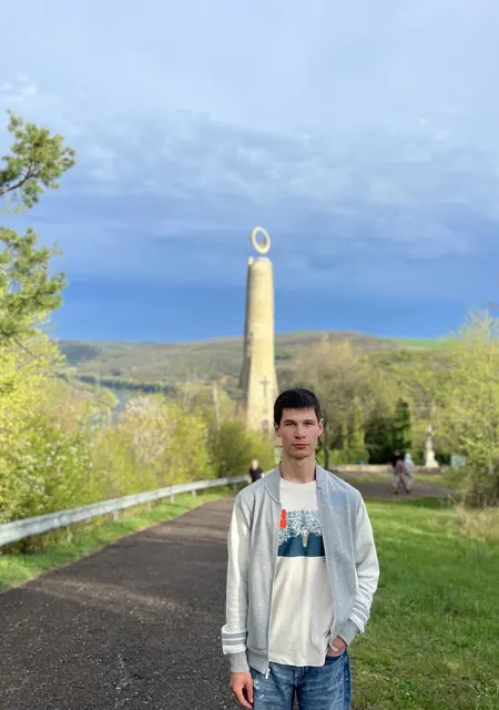 Я Dumitru, 23, знакомлюсь для общения в Москве