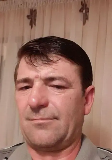 Georgel из Бухареста, мне 45, познакомлюсь