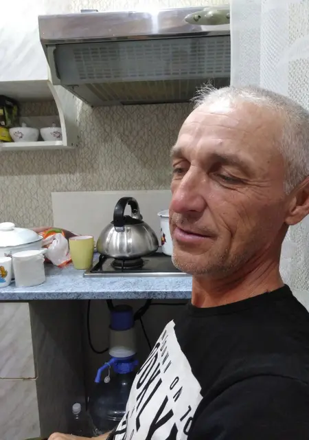 Андрей из Семикаракорска, ищу на сайте знакомства на одну ночь