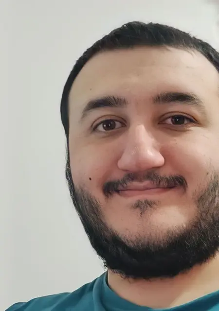 Veysel Kaplan из Стамбула