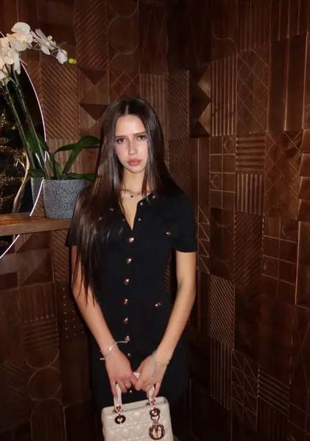 Я Лина, 26, из Уфы, ищу знакомство для постоянных отношений