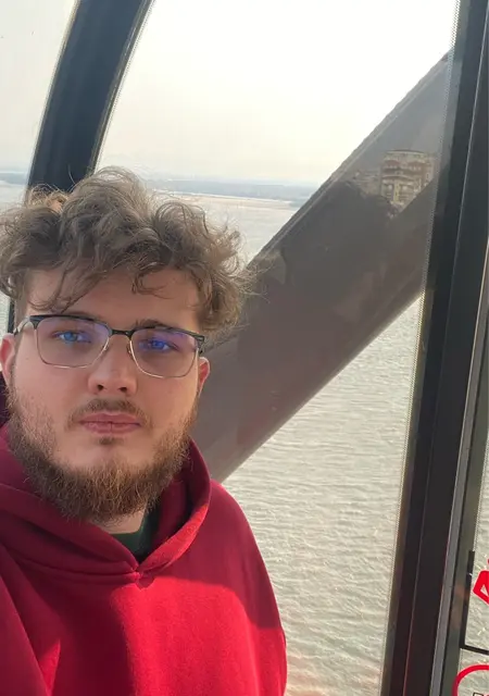 Евгений из Находки, мне 24, познакомлюсь для приятного времяпровождения