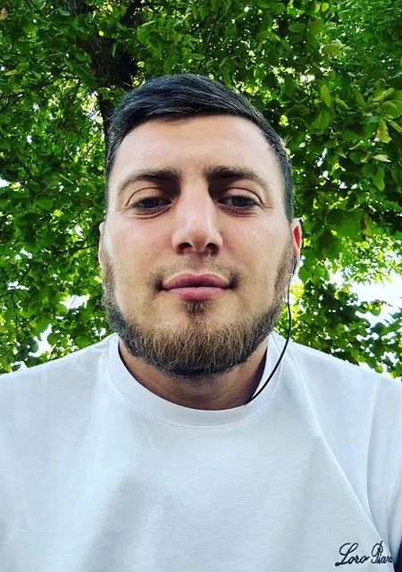 Аким из Владикавказа, ищу на сайте знакомства на одну ночь
