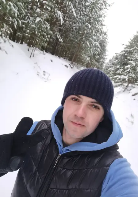 Я Денис, 30, из Калуги, ищу знакомства без обязательств