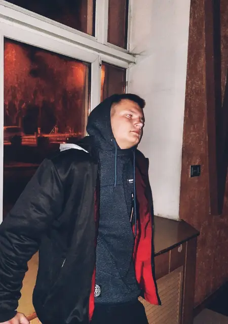 Сергей из Елизова, ищу на сайте знакомства на одну ночь