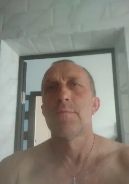 Александр из Белой Калитвы, мне 56, познакомлюсь для приятного времяпровождения