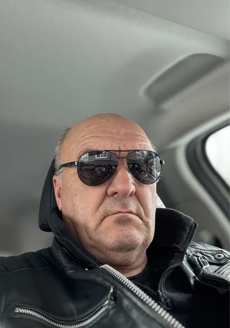 Андрей из Москвы, мне 63, познакомлюсь для вирта