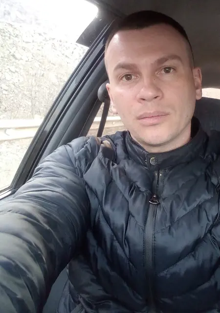 Antonio Rus из Ванина, мне 39, познакомлюсь для приятного времяпровождения