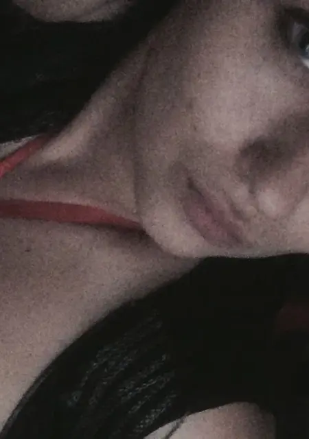 Арина из Воронежа, мне 33, познакомлюсь на одну ночь