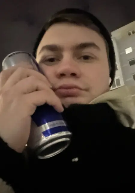 Я Олег, 30, из Тобольска, ищу знакомство для дружбы