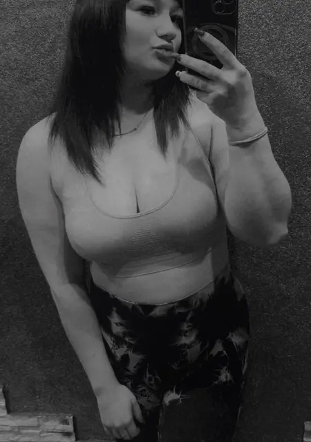 Я Светлана, 28, из Калуги, ищу знакомство для дружбы