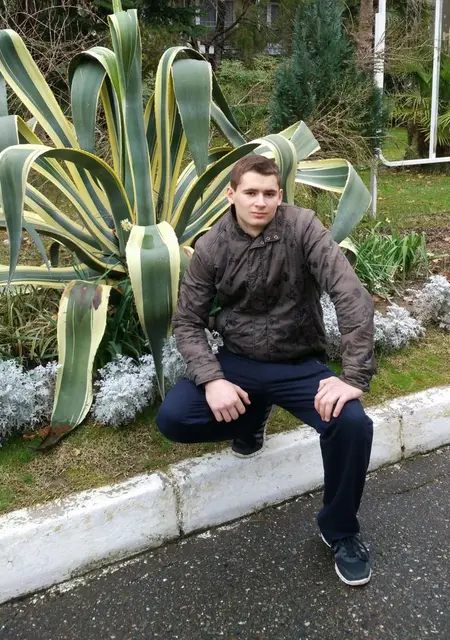 Я Евгений, 28, знакомлюсь без обязательств в Таганроге