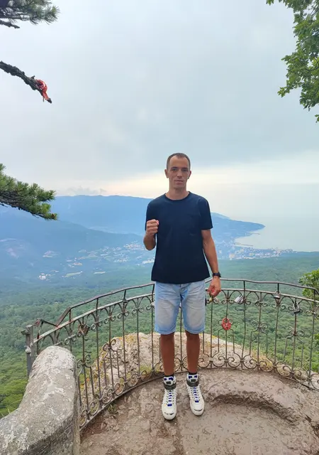 Я Лёша, 31, знакомлюсь без обязательств в Ялте