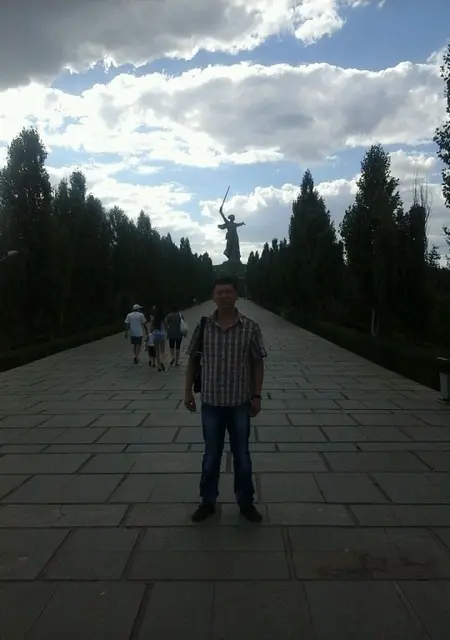 Сергей из Волжского, мне 42, познакомлюсь на одну ночь