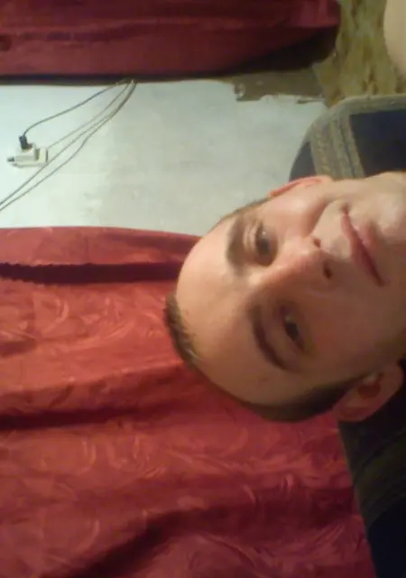 Oleg из Троицка, мне 38, познакомлюсь на одну ночь