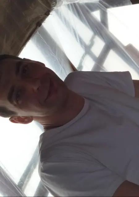 Я Эдуард, 40, знакомлюсь на одну ночь в Азове