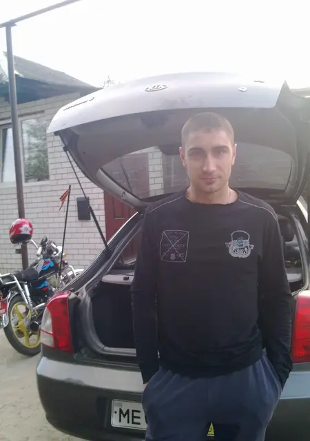 Я Димон, 38, знакомлюсь без обязательств в Выксе