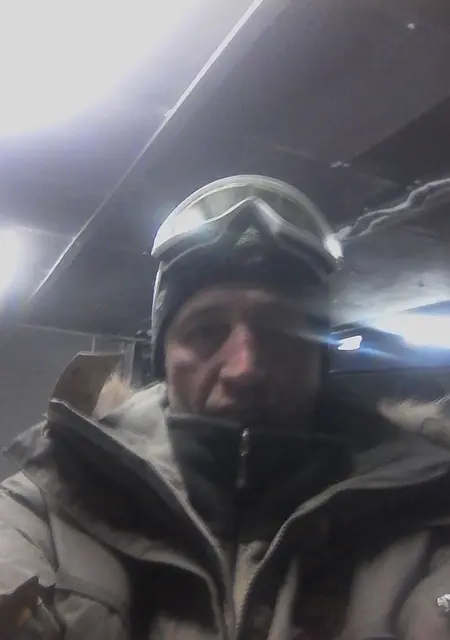 Я Андрей, 46, из Магадана, ищу знакомства без обязательств