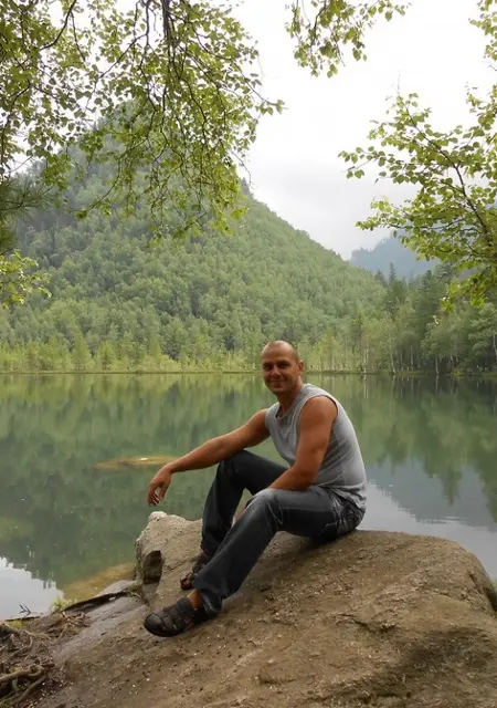 Andrey S из Иркутска, мне 46, познакомлюсь для общения