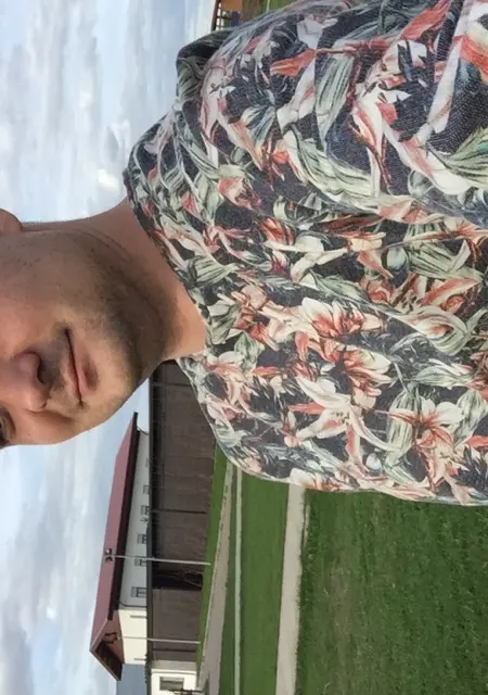 Я Sergey, 41, из Яхромы, ищу знакомства без обязательств