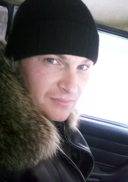 Я Денис, 43, из Моршанска, ищу знакомство для постоянных отношений