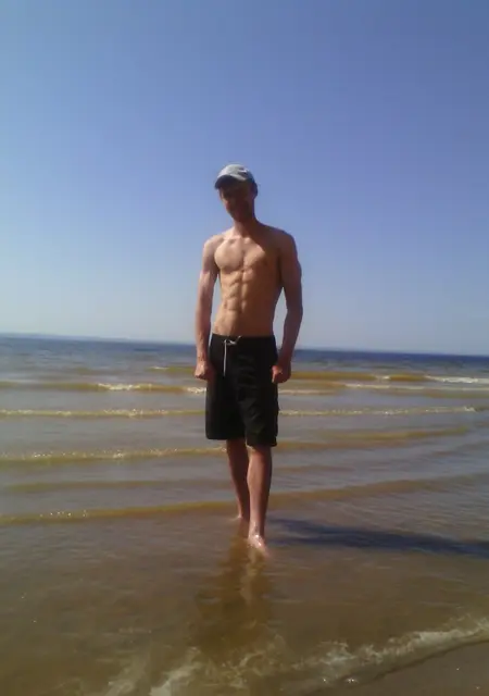 Никита из Тольятти, ищу на сайте знакомства на одну ночь