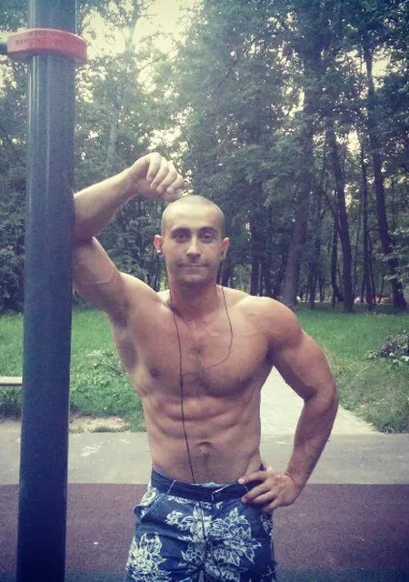 Серж из Серпухова, ищу на сайте знакомства на одну ночь