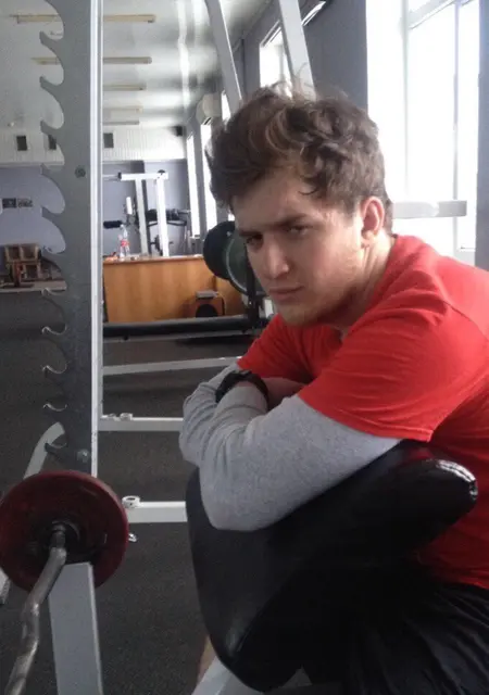 Я Максим, 27, из Мытищ, ищу знакомство для дружбы