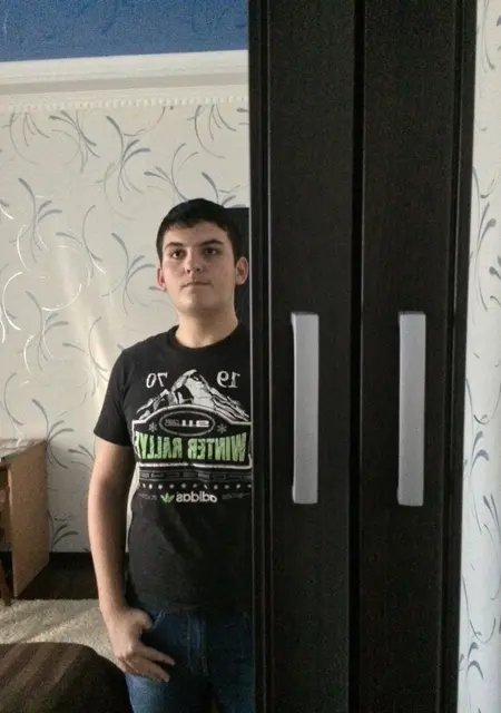 Я Владислав, 27, из Анапы, ищу знакомство для общения