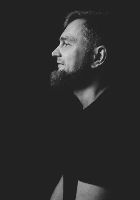 Я Виталий, 39, из Пскова, ищу знакомства без обязательств