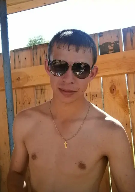 Вова из Чебаркуля, ищу на сайте знакомства на одну ночь