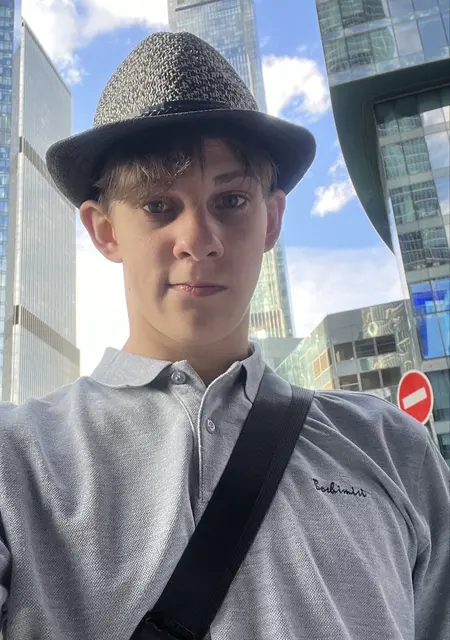 Иван из Вологды, ищу на сайте знакомства без обязательств