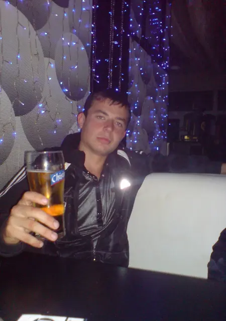 Я Vasile, 40, знакомлюсь для приятного времяпровождения в Кишинёве