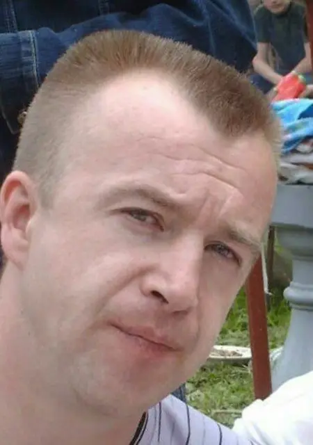 Я Толик, 49, знакомлюсь без обязательств в Иванове