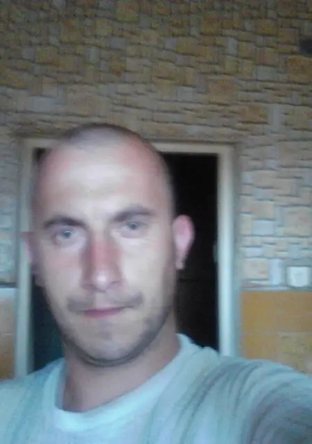 Я Mixail, 43, из Дубровно, ищу знакомство для постоянных отношений