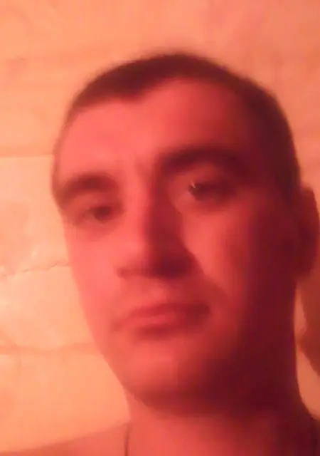 Влад из Куйбышева, мне 42, познакомлюсь для постоянных отношений