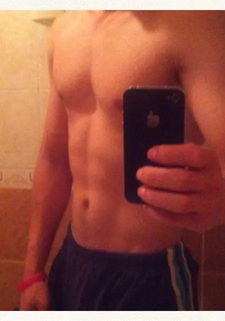 Сева из Владивостока, ищу на сайте знакомства на одну ночь