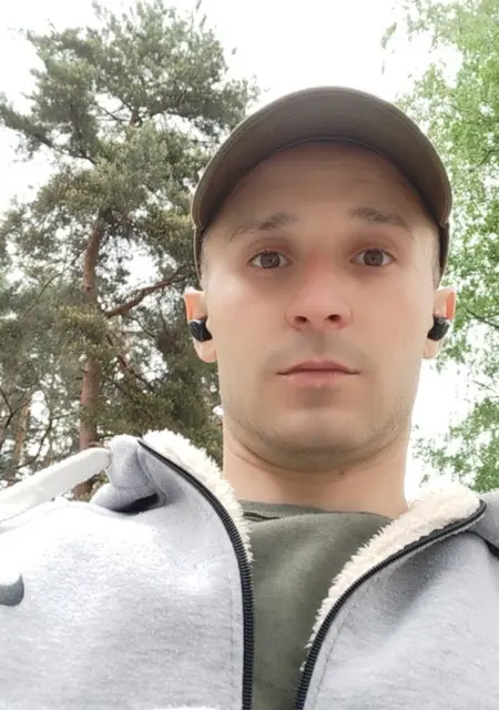 Я Илья, 32, знакомлюсь для приятного времяпровождения в Курске