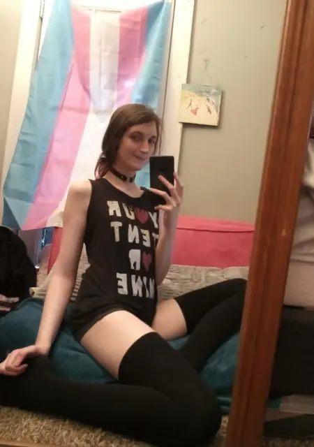 Я Гара, 20, из Самары, ищу знакомства без обязательств