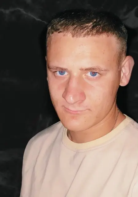 Кирилл из Кемерово, ищу на сайте знакомства на одну ночь