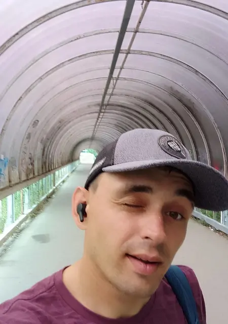 Роман из Воронежа, ищу на сайте знакомства на одну ночь