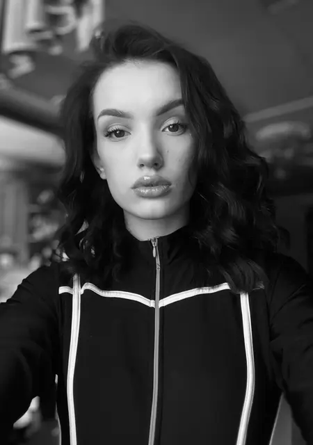 Ника из Владимира, мне 20, познакомлюсь для дружбы