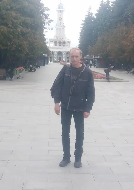 Сергей из Тулы, мне 49, познакомлюсь на одну ночь