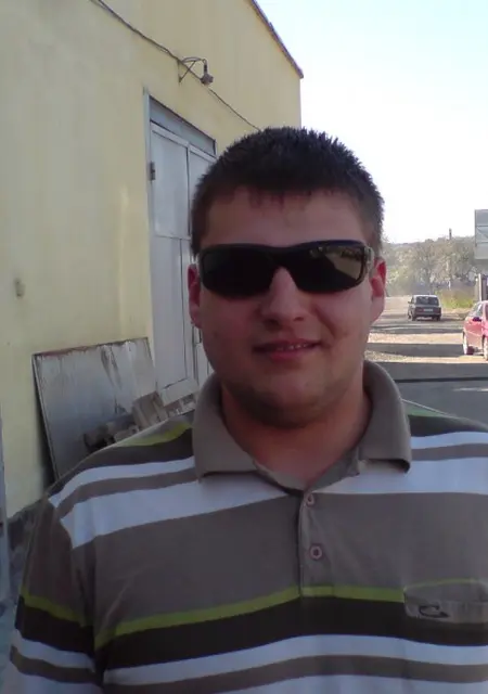 Я Витя, 40, знакомлюсь без обязательств в Кривом Роге