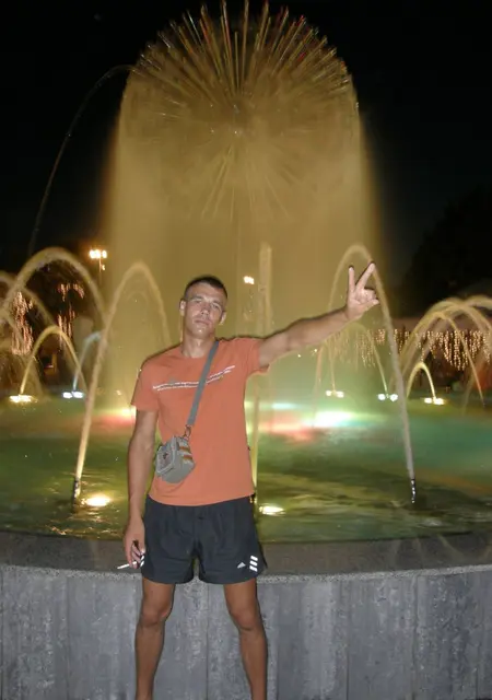 Александр из Волгодонска, мне 43, познакомлюсь на одну ночь