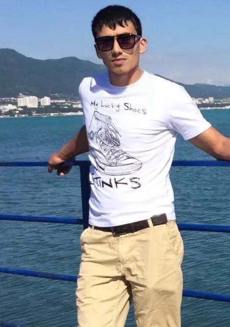 Артур из Анапы, ищу на сайте дружбу