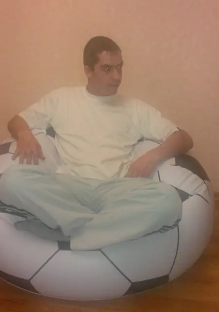 Я Есгений, 32, знакомлюсь на одну ночь в Барнауле