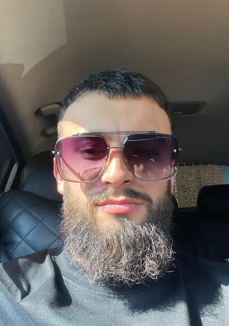 Я Исмат, 33, из Южно-Сахалинска, ищу знакомства без обязательств