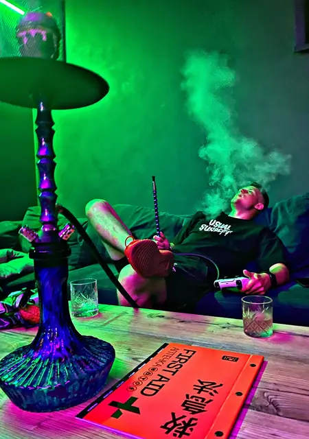 Роман из Солнечногорска, мне 25, познакомлюсь на одну ночь