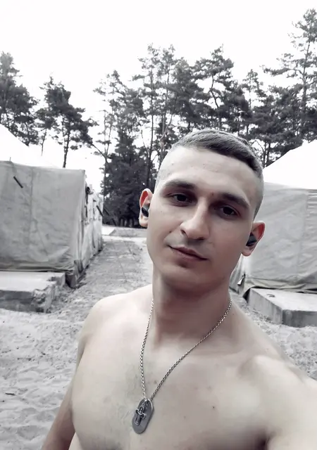 Сергей из Золочева, мне 28, познакомлюсь на одну ночь